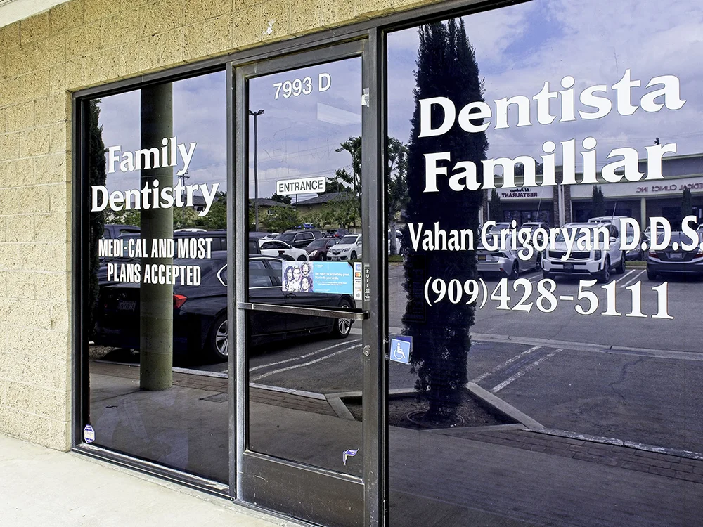 Imaging Dentistry Fontana Office Front Door